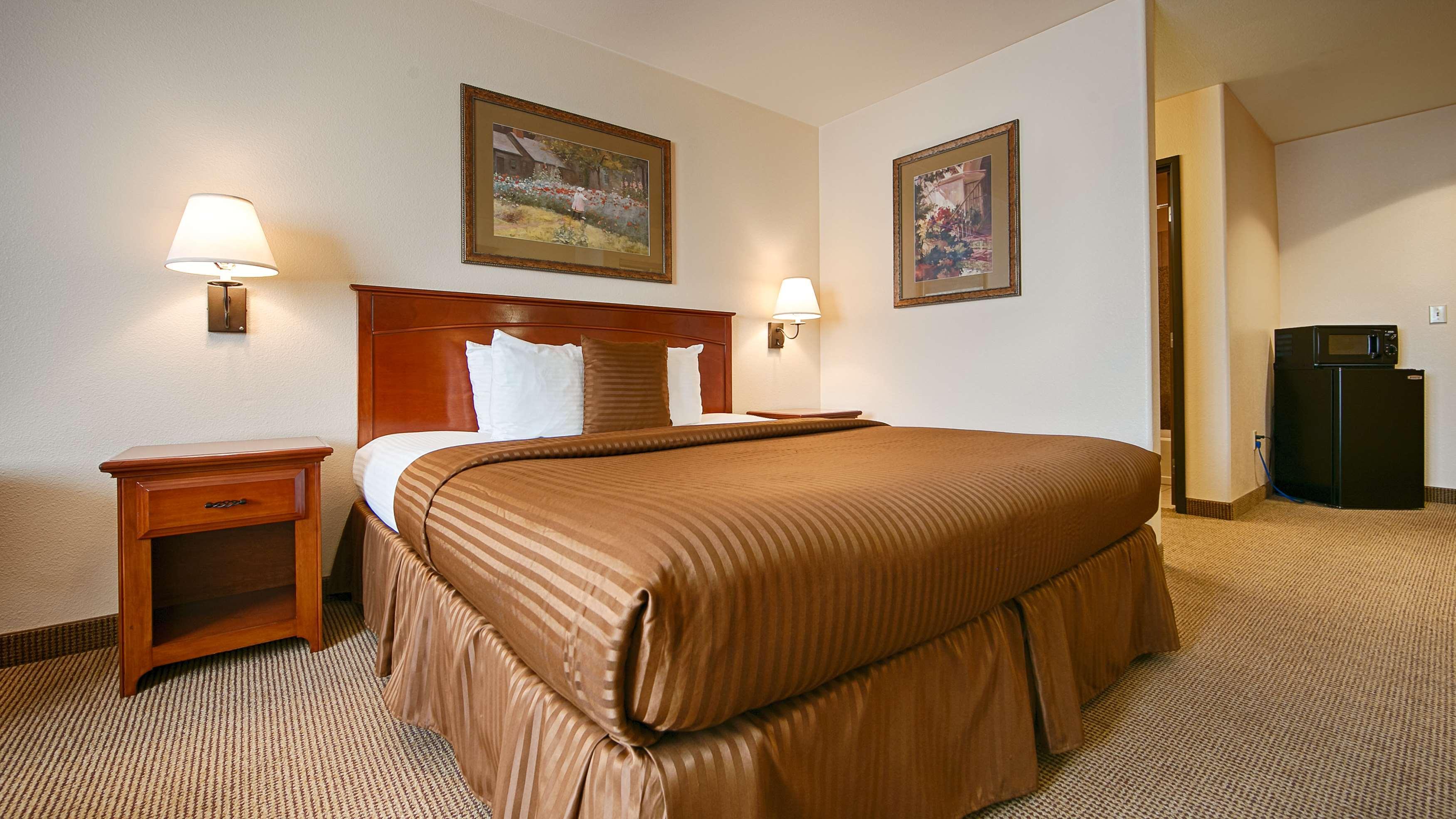 Best Western Territorial Inn And Suites Bloomfield Екстериор снимка