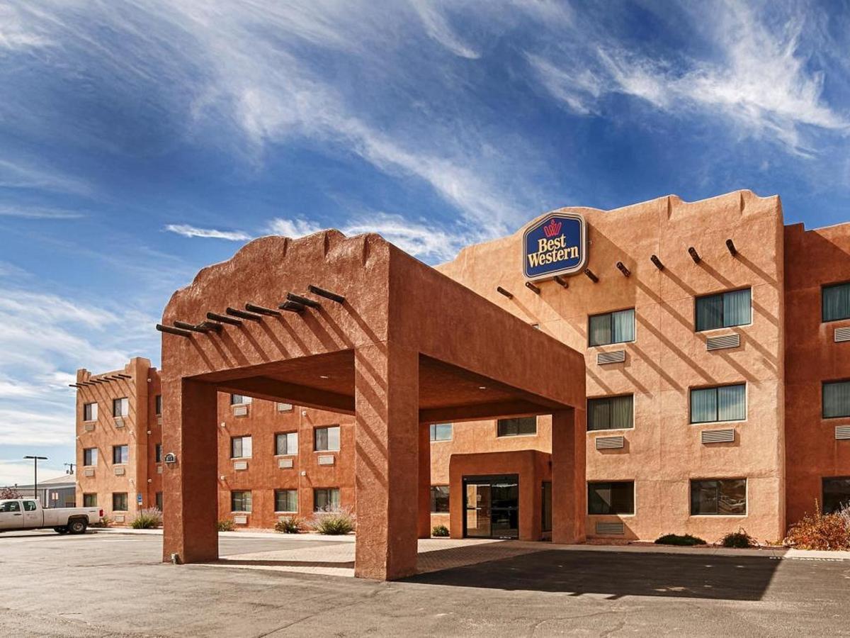 Best Western Territorial Inn And Suites Bloomfield Екстериор снимка